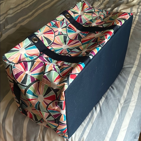 Thirty-One Patterned Storage Tote with Sturdy Handles - Picture 3 of 3